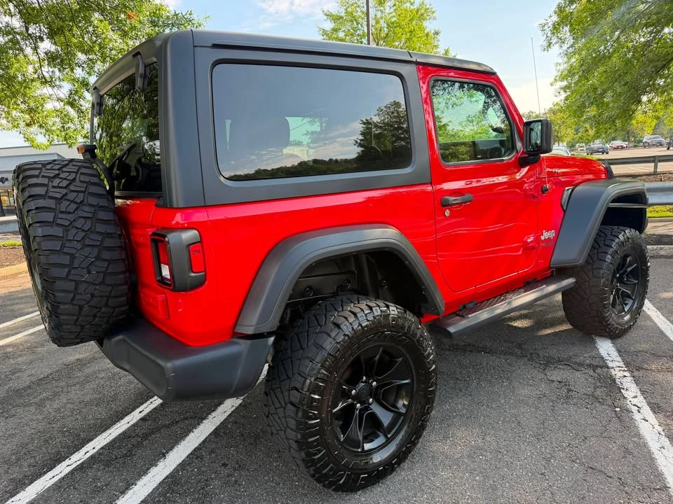 2019 Jeep JL Wrangler - Image 9 of 12
