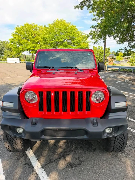 2019 Jeep JL Wrangler - Image 2 of 12