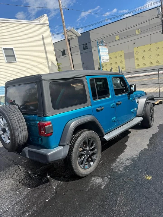 2019 Jeep JL Wrangler - Image 9 of 9