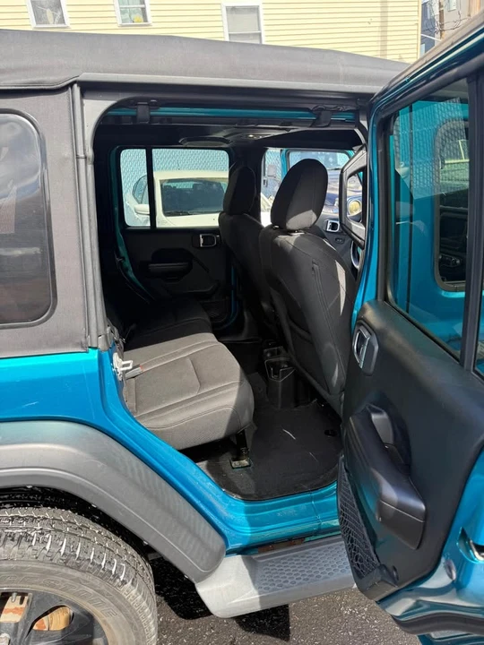 2019 Jeep JL Wrangler - Image 4 of 9