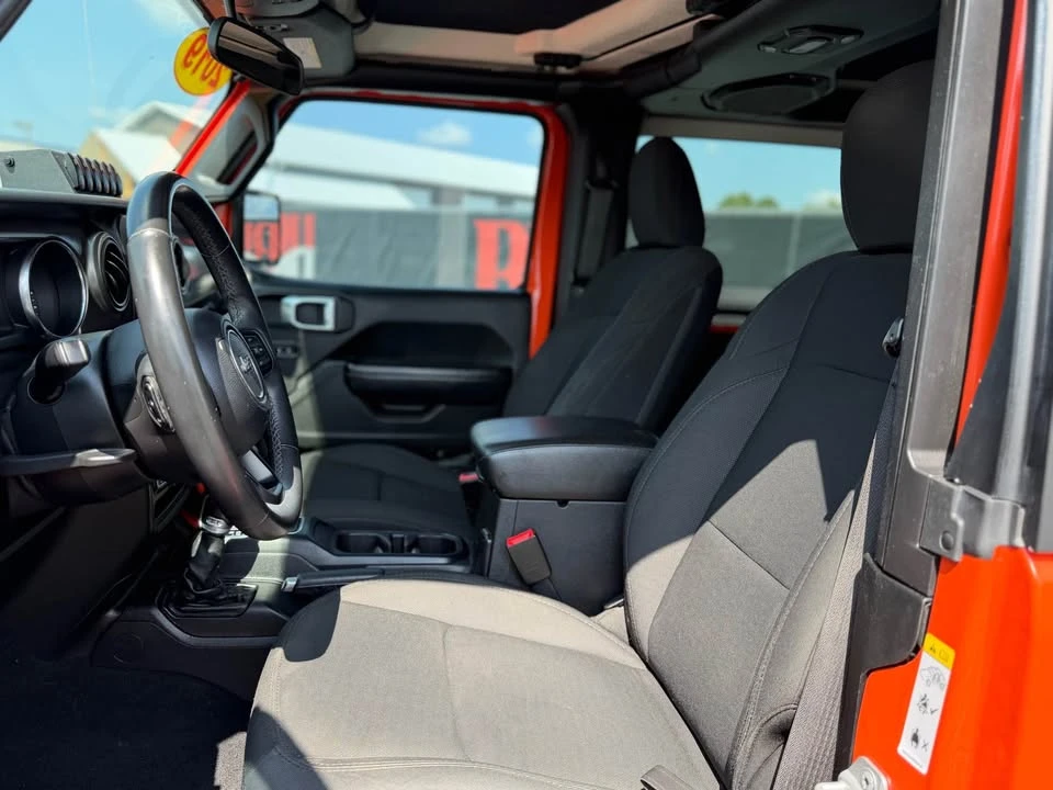 2019 Jeep JL Wrangler - Image 8 of 10