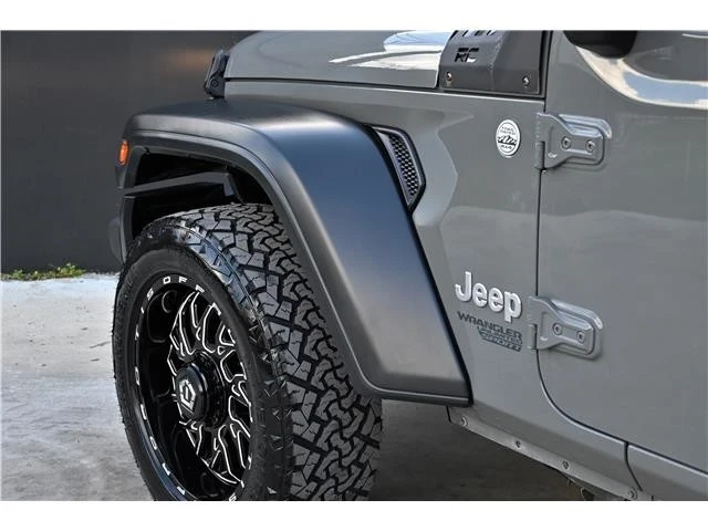 2019 Jeep JL Wrangler - Image 12 of 21