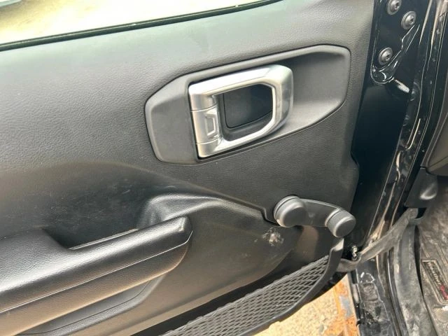 2019 Jeep JL Wrangler - Image 17 of 25
