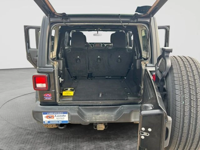 2019 Jeep JL Wrangler - Image 19 of 25