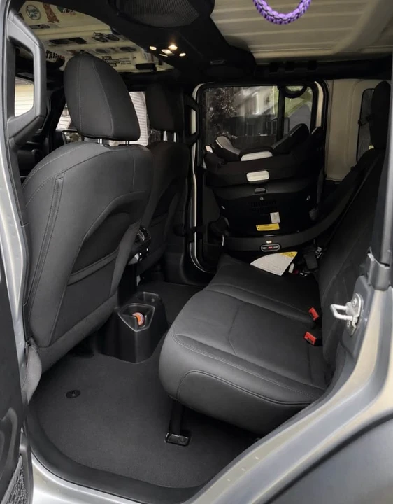 2019 Jeep JL Wrangler - Image 3 of 5