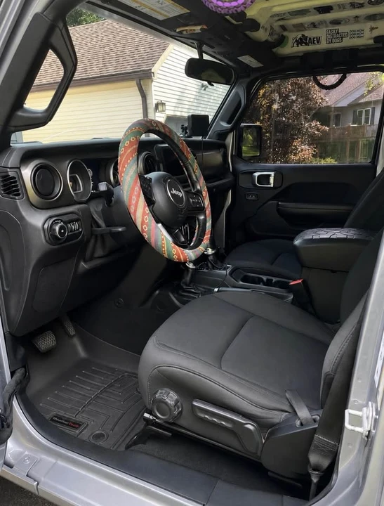 2019 Jeep JL Wrangler - Image 4 of 5