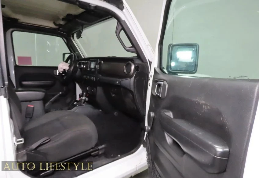 2019 Jeep JL Wrangler - Image 19 of 21