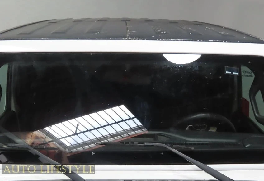 2019 Jeep JL Wrangler - Image 14 of 21