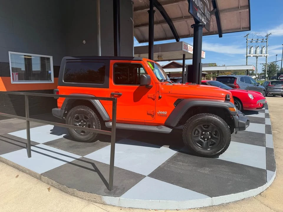 2019 Jeep JL Wrangler - Image 2 of 4
