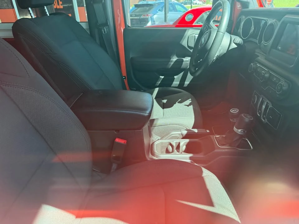 2019 Jeep JL Wrangler - Image 4 of 4