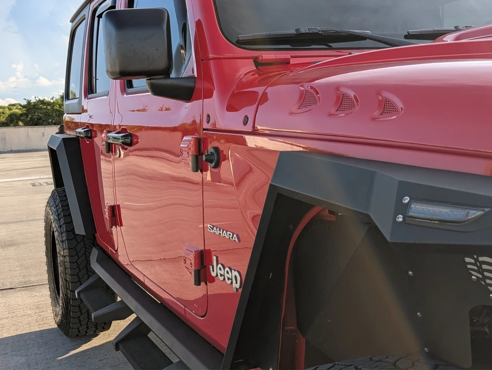 2019 Jeep JL Wrangler - Image 13 of 31