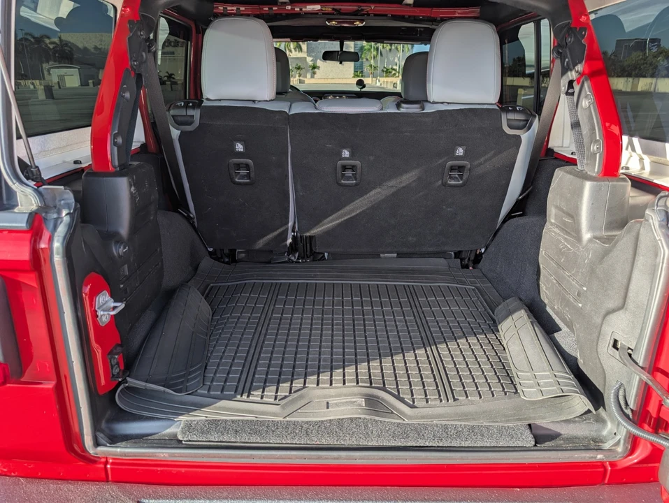 2019 Jeep JL Wrangler - Image 30 of 31