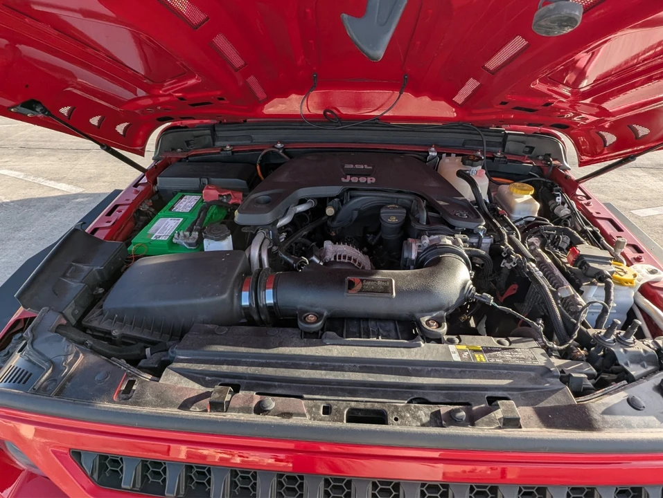 2019 Jeep JL Wrangler - Image 29 of 31