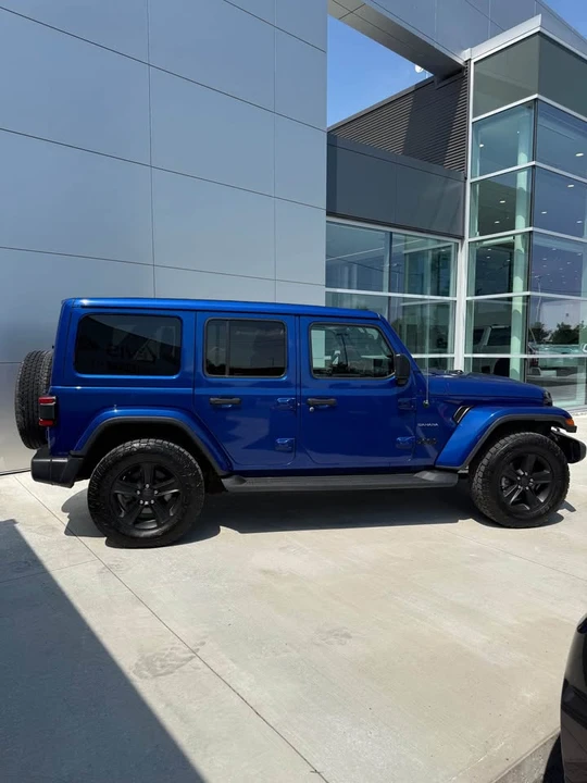 2019 Jeep JL Wrangler - Image 2 of 8