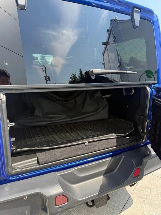 2019 Jeep JL Wrangler - Image 4 of 8