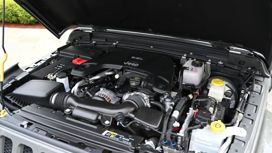 2019 Jeep JL Wrangler - Image 6 of 12