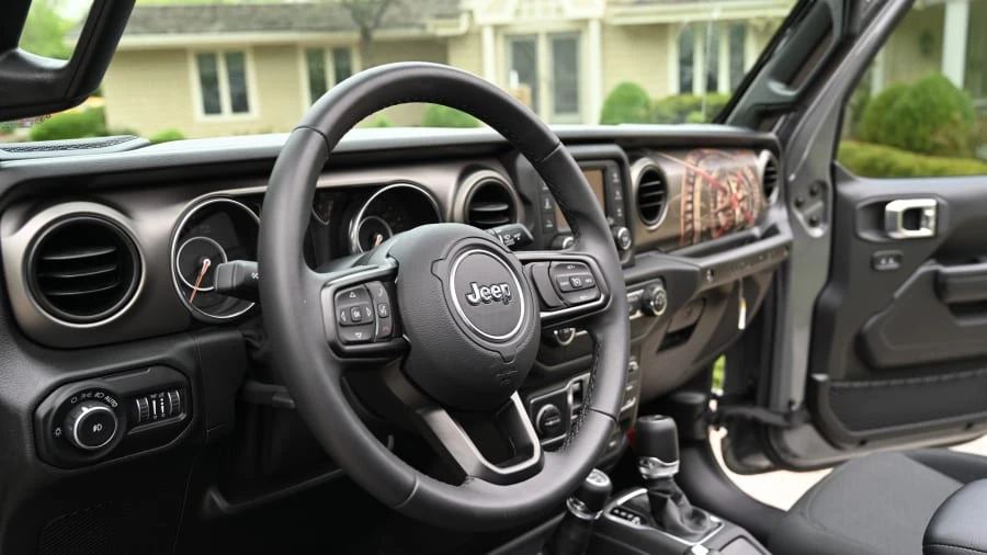 2019 Jeep JL Wrangler - Image 3 of 12