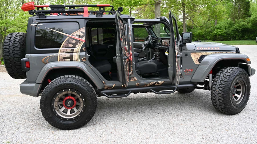2019 Jeep JL Wrangler - Image 2 of 12