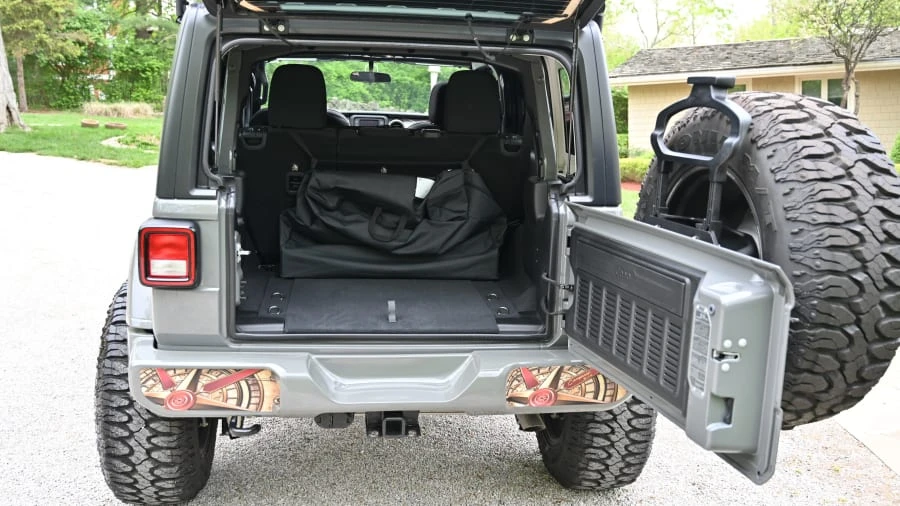 2019 Jeep JL Wrangler - Image 9 of 12