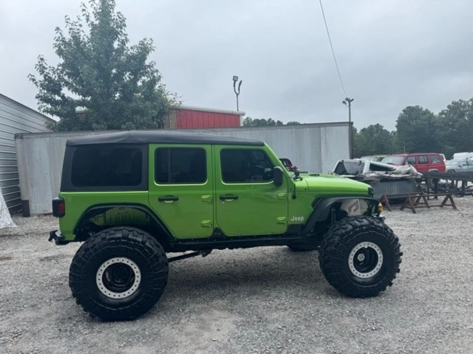 2019 Jeep JL Wrangler - Image 6 of 21