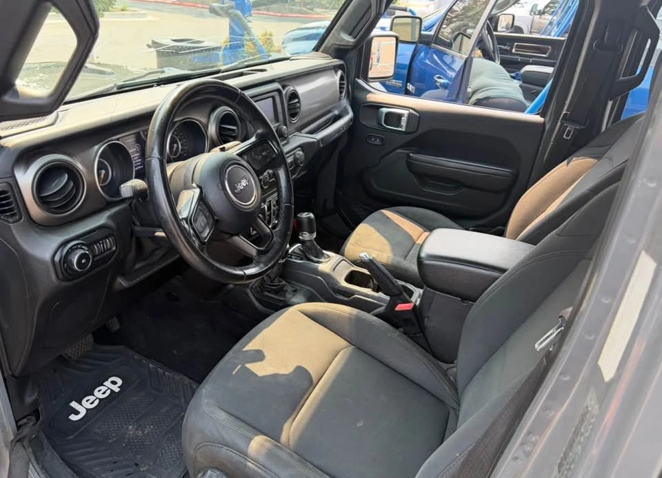 2019 Jeep JL Wrangler - Image 5 of 8