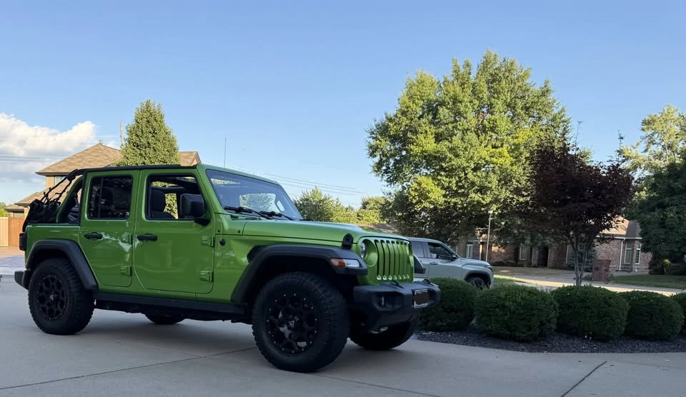 2019 Jeep JL Wrangler - Image 4 of 10