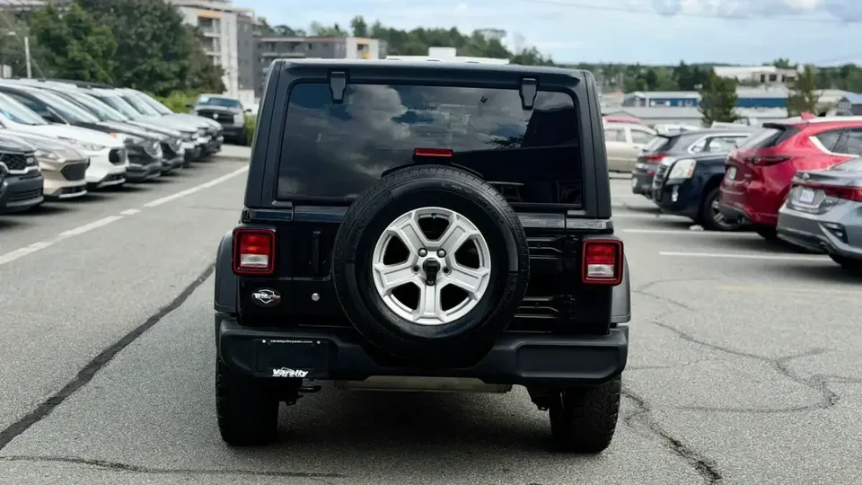 2019 Jeep JL Wrangler - Image 4 of 16