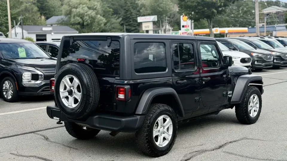 2019 Jeep JL Wrangler - Image 3 of 16