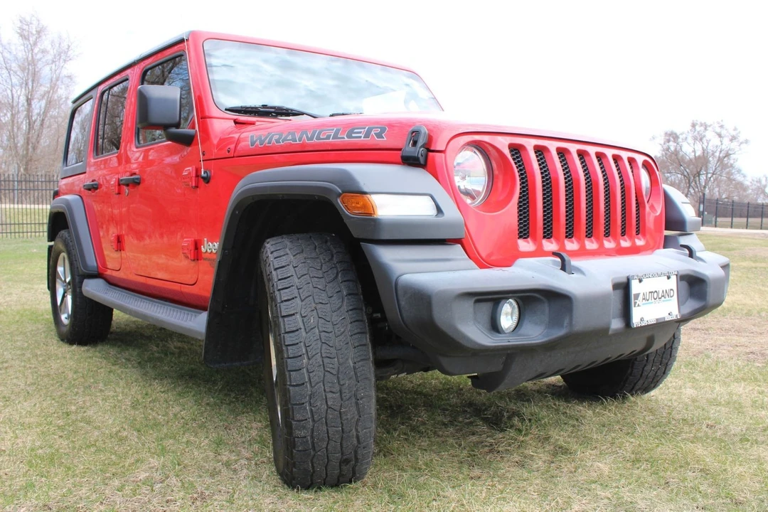 2019 Jeep JL Wrangler - Image 7 of 12