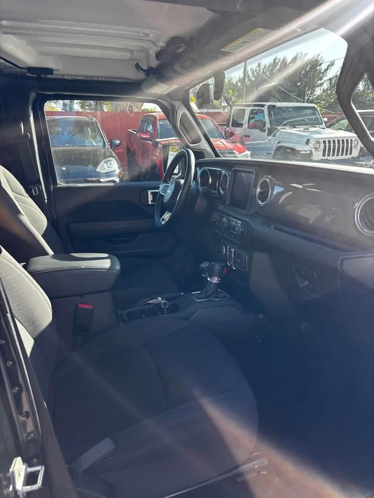 2019 Jeep JL Wrangler - Image 8 of 8