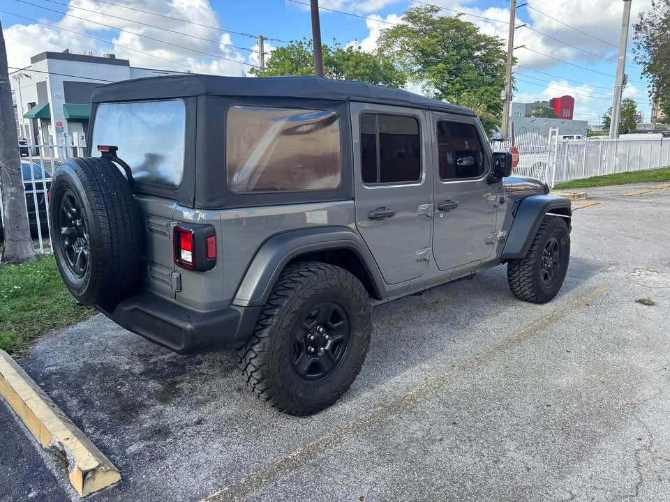 2019 Jeep JL Wrangler - Image 6 of 8