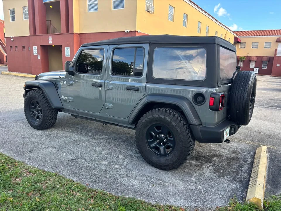 2019 Jeep JL Wrangler - Image 2 of 8