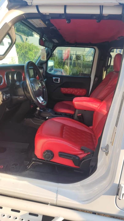 2019 Jeep JL Wrangler - Image 6 of 6