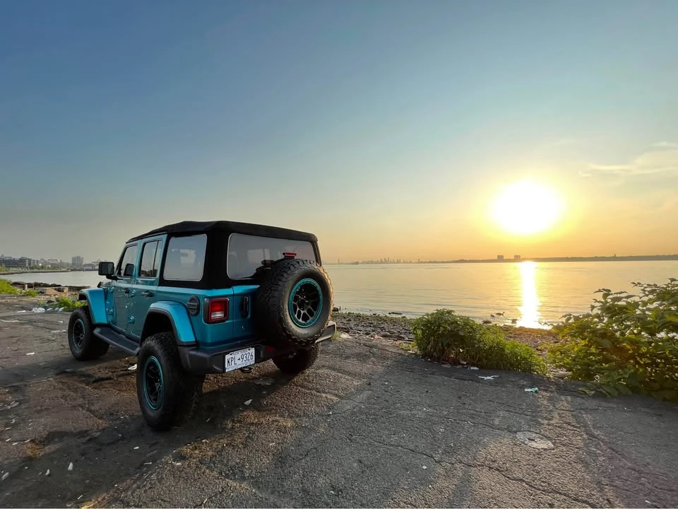 2019 Jeep JL Wrangler - Image 5 of 5