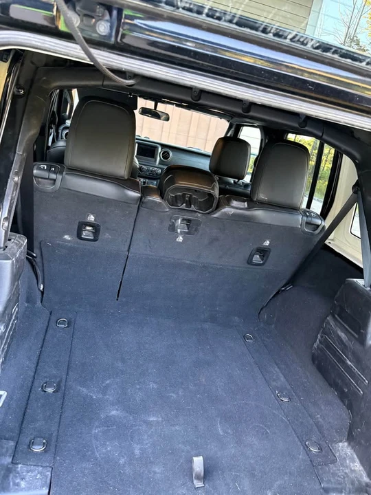 2019 Jeep JL Wrangler - Image 8 of 11