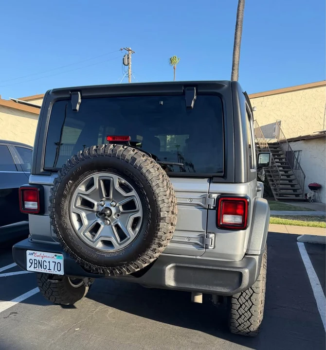 2019 Jeep JL Wrangler - Image 5 of 15