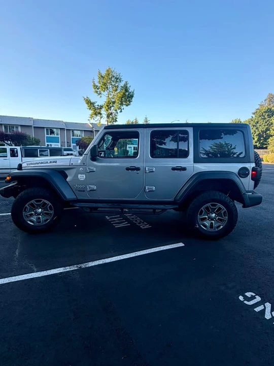 2019 Jeep JL Wrangler - Image 8 of 15