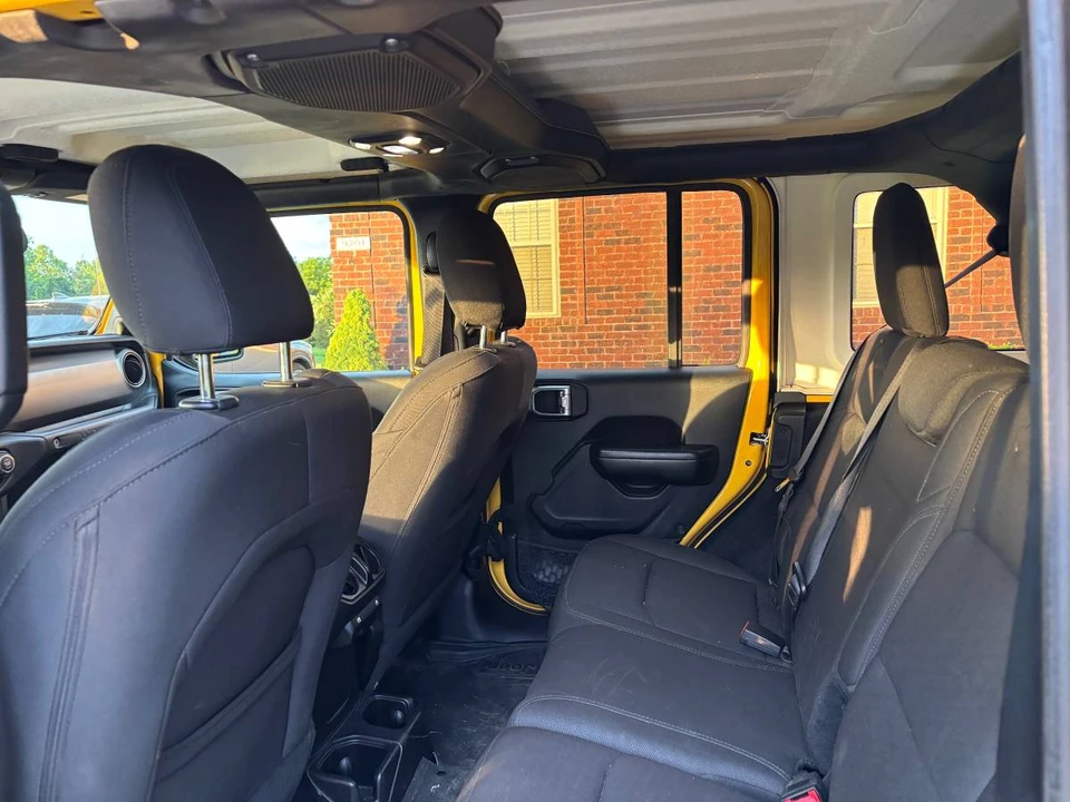 2019 Jeep JL Wrangler - Image 10 of 15
