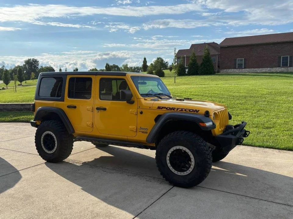 2019 Jeep JL Wrangler - Image 7 of 15