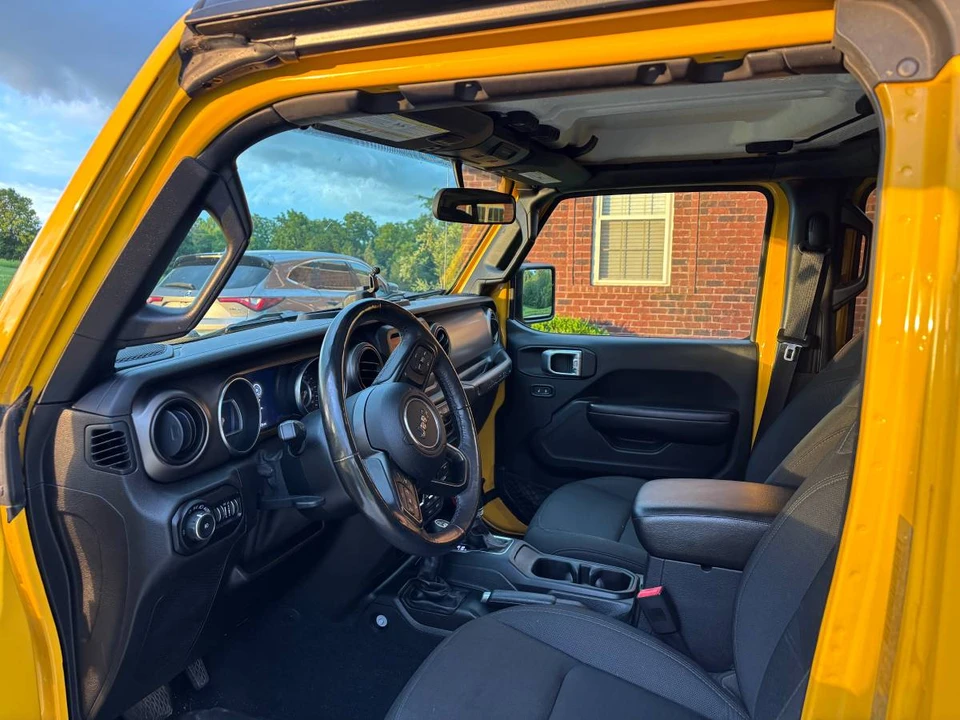 2019 Jeep JL Wrangler - Image 8 of 15