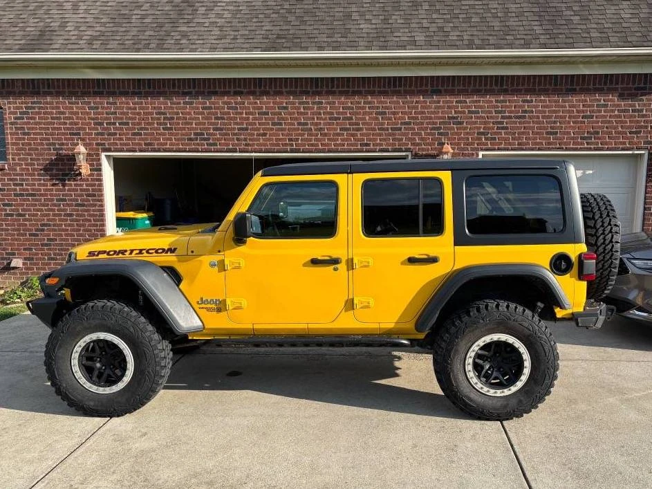 2019 Jeep JL Wrangler - Image 3 of 15
