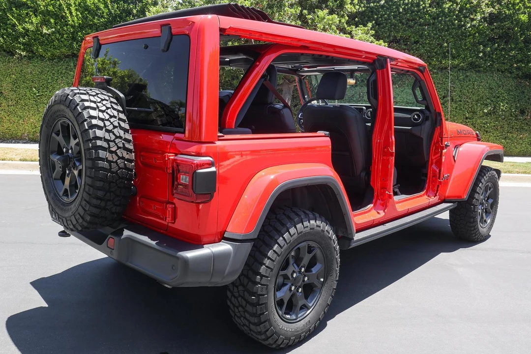 2019 Jeep JL Wrangler - Image 4 of 31