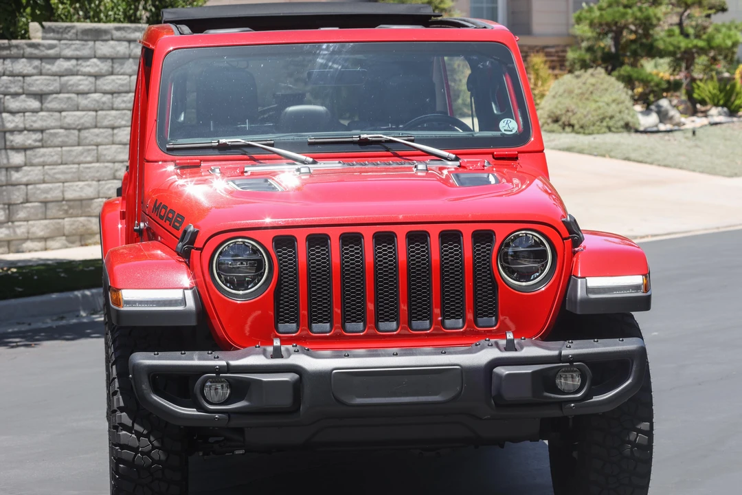 2019 Jeep JL Wrangler - Image 20 of 31