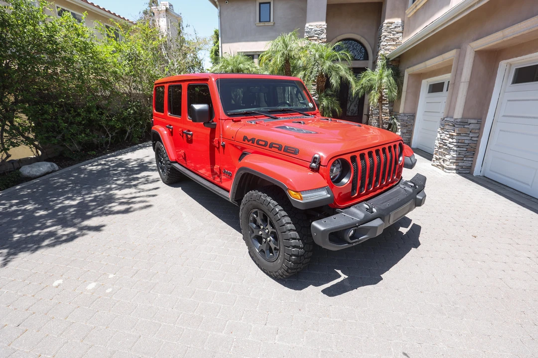 2019 Jeep JL Wrangler - Image 18 of 31
