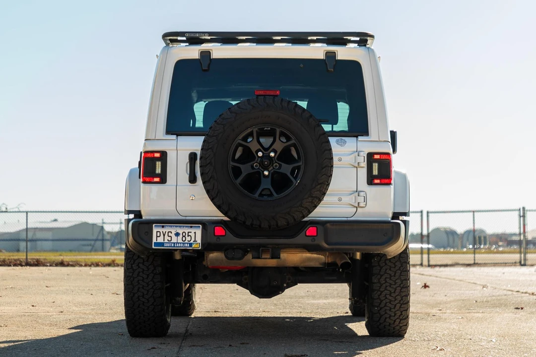 2019 Jeep JL Wrangler - Image 5 of 31