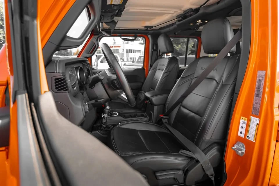 2019 Jeep JL Wrangler - Image 5 of 16