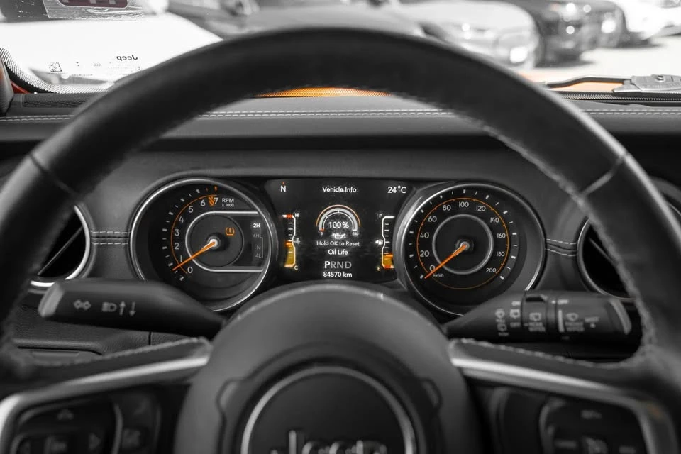 2019 Jeep JL Wrangler - Image 10 of 16