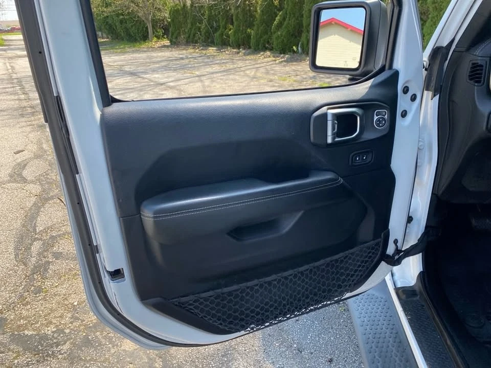 2019 Jeep JL Wrangler - Image 10 of 20