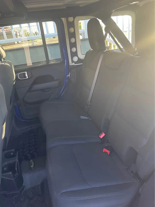 2019 Jeep JL Wrangler - Image 8 of 10