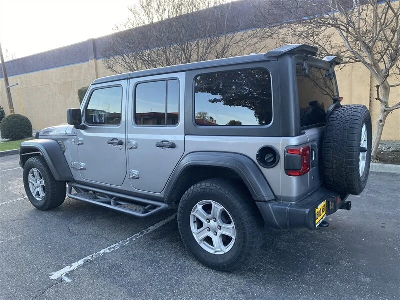 2019 Jeep JL Wrangler - Image 5 of 20